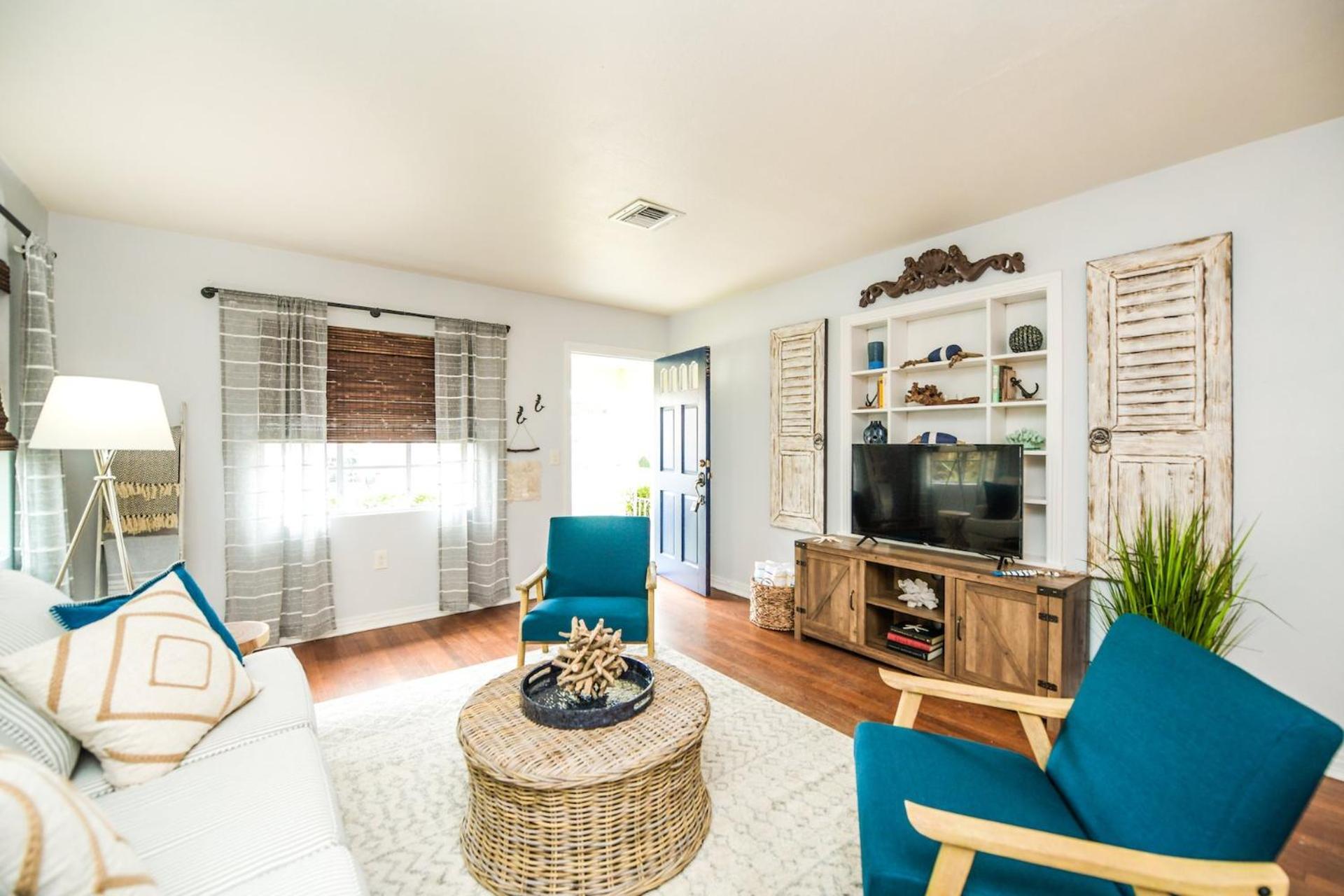 Casa Posada - So Close You Can Hear The Waves Historic Beach Cottage W Beach Gear Anna Maria Buitenkant foto
